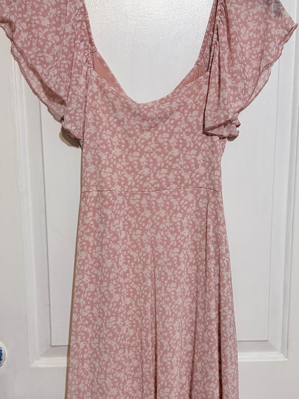 Flutter Sleeve Floral Tie-Front Dress in Dusty Rose - Picture 7 of 7